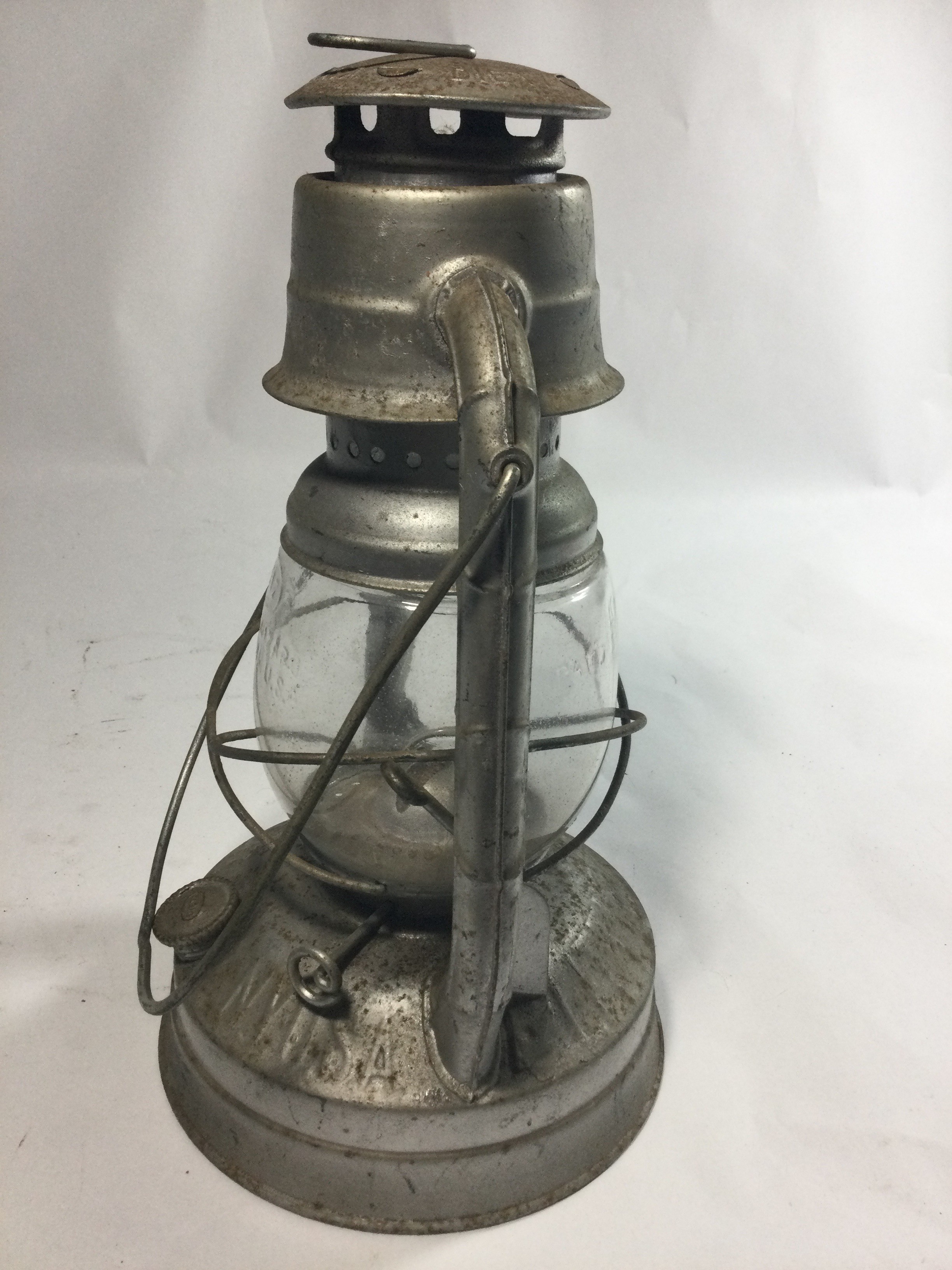 Vintage DIETZ Little Wizard Kerosene Lantern
