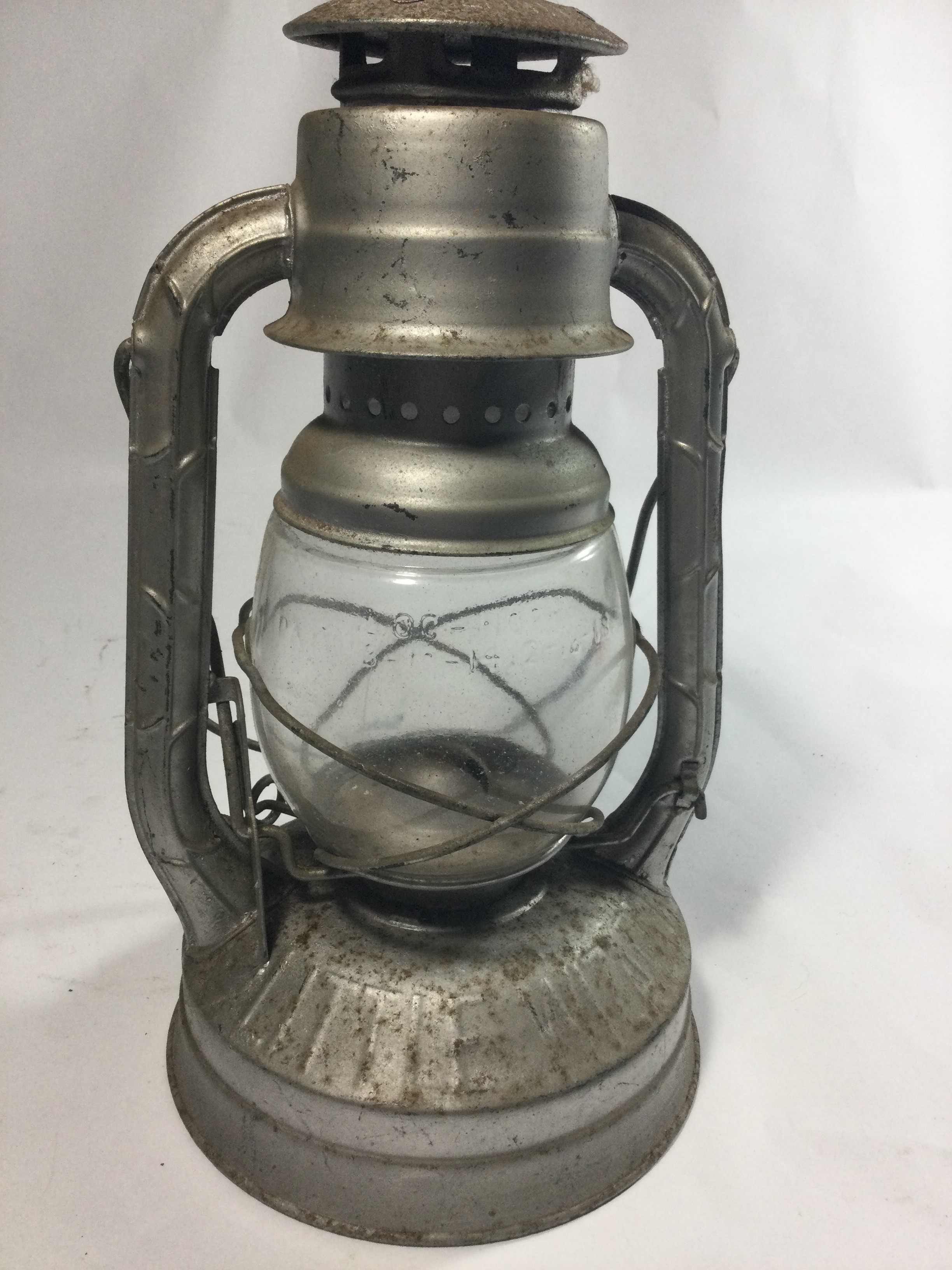 Vintage DIETZ Little Wizard Kerosene Lantern