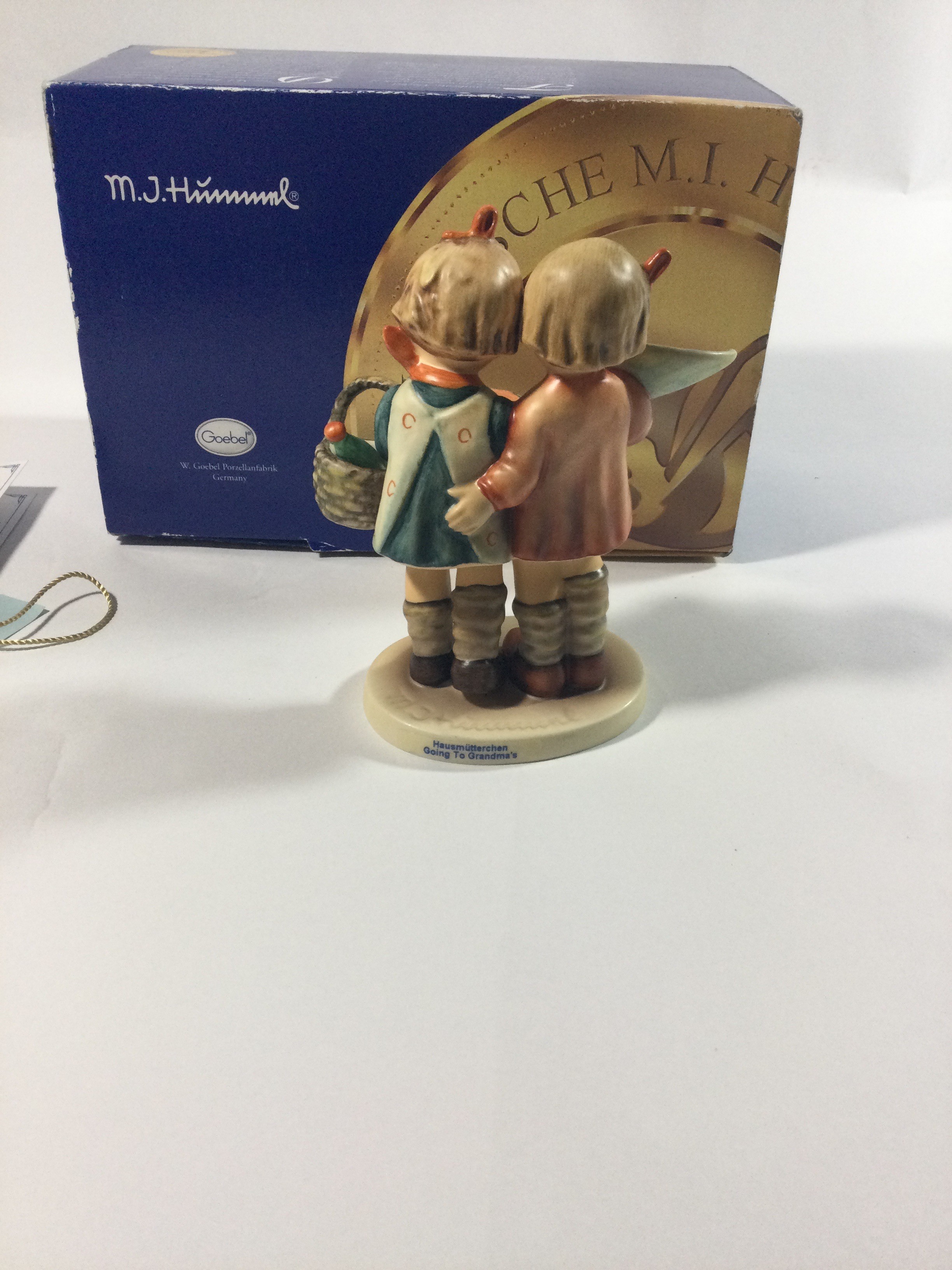 Vintage Goebel MI Hummel figurine Going to Grandma