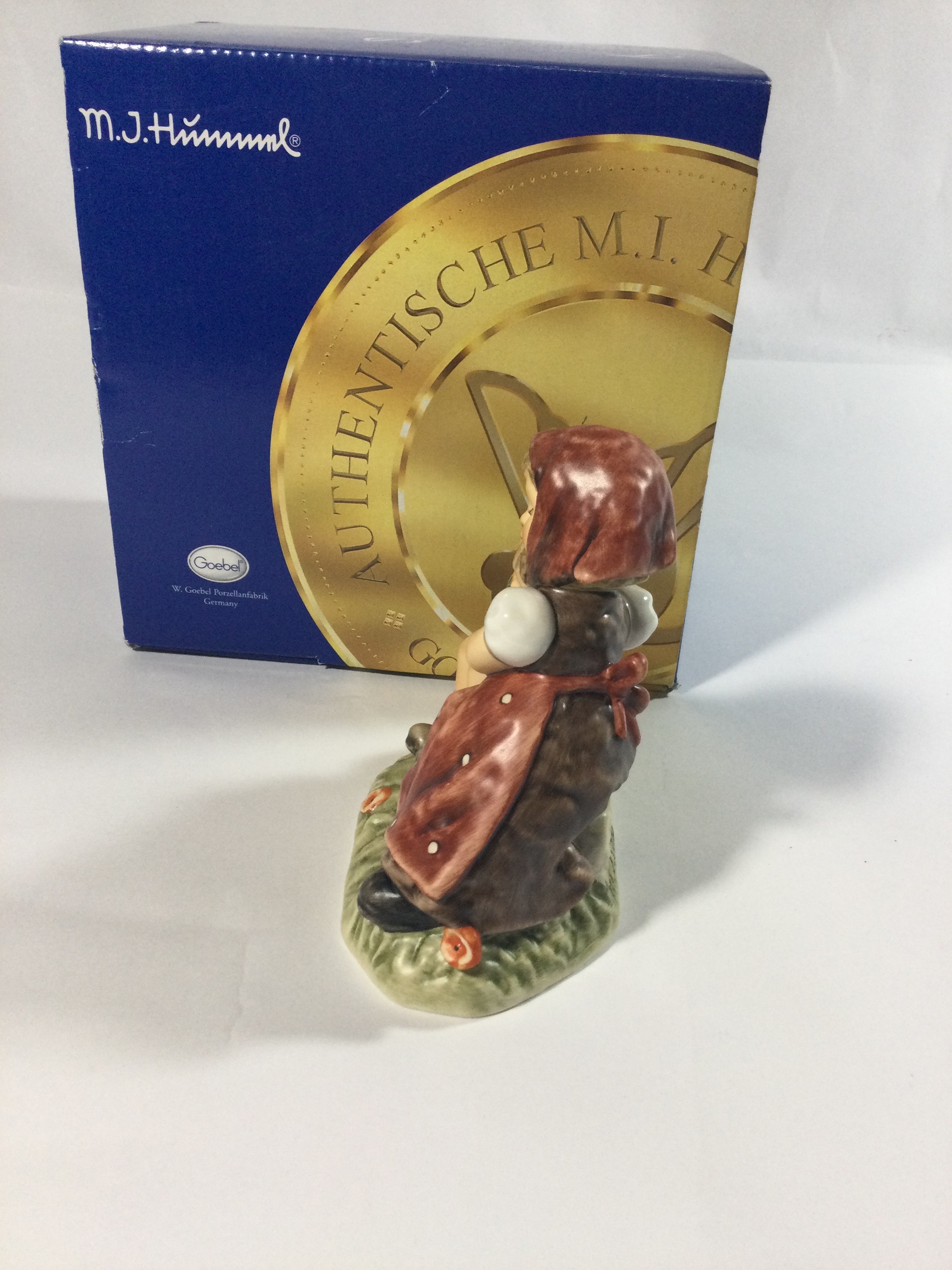 MI Hummel titled 40 winks figurine in original box