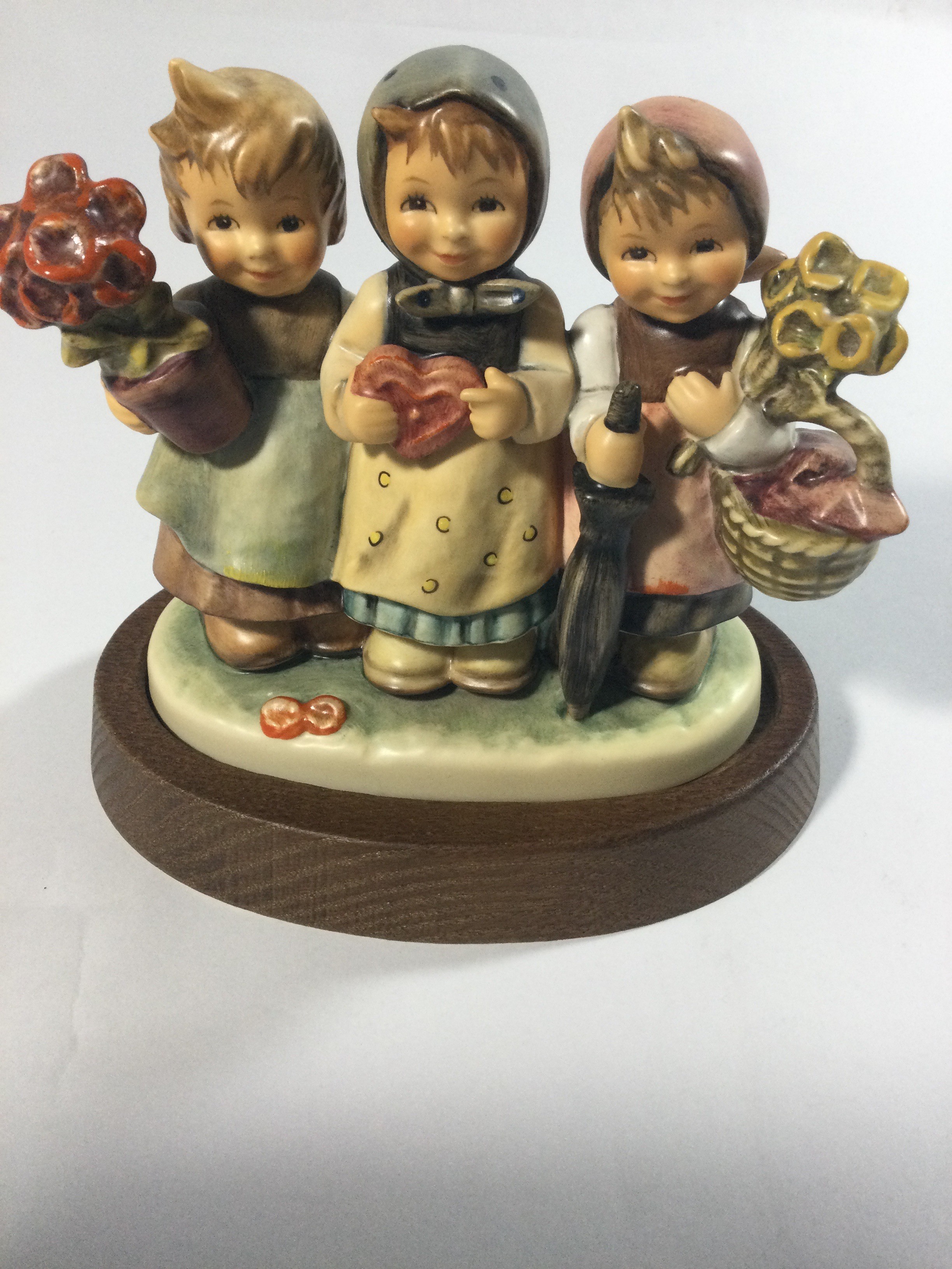 MJ Hummel Limited Edition Trio of Wishes