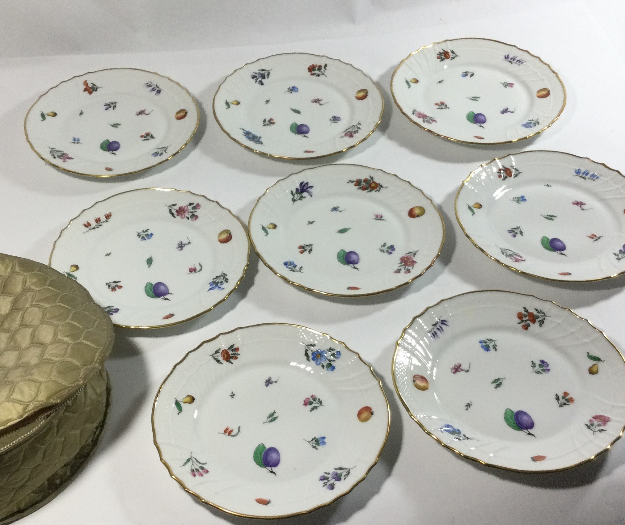 Richard Ginori Crafted in Italy Plate Collection