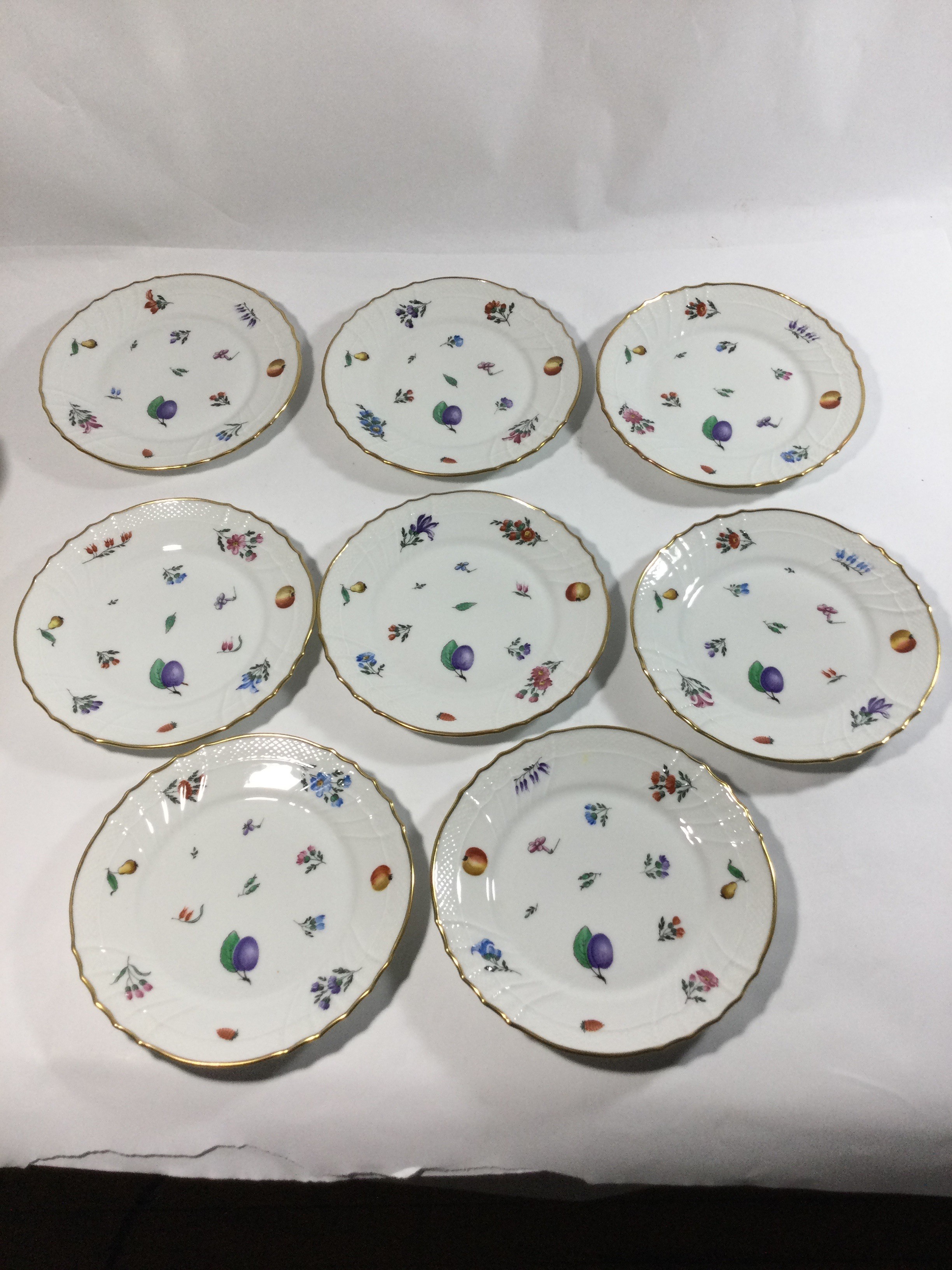 Richard Ginori Crafted in Italy Plate Collection