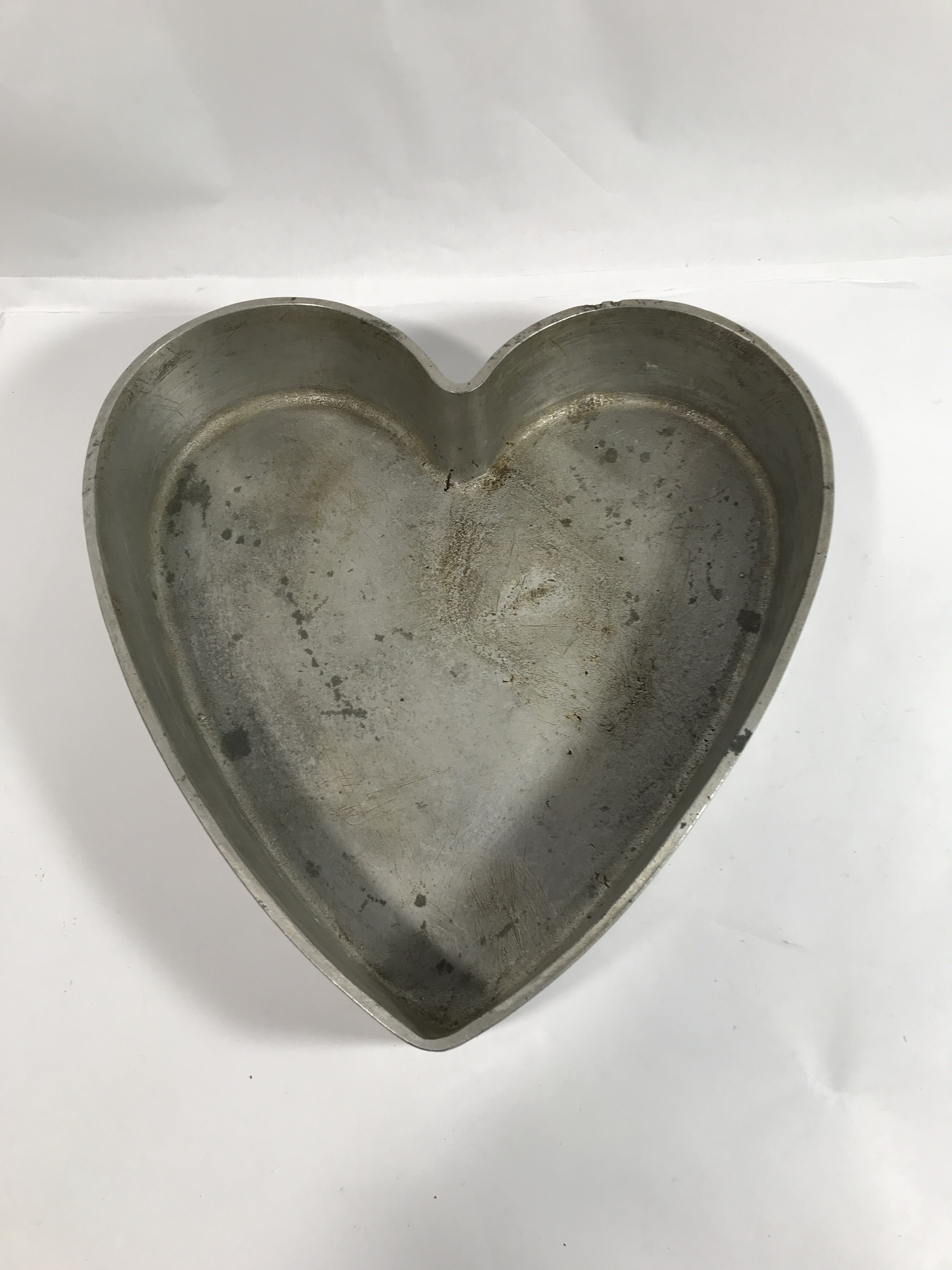 Vintage Cast Heart Cake Pan