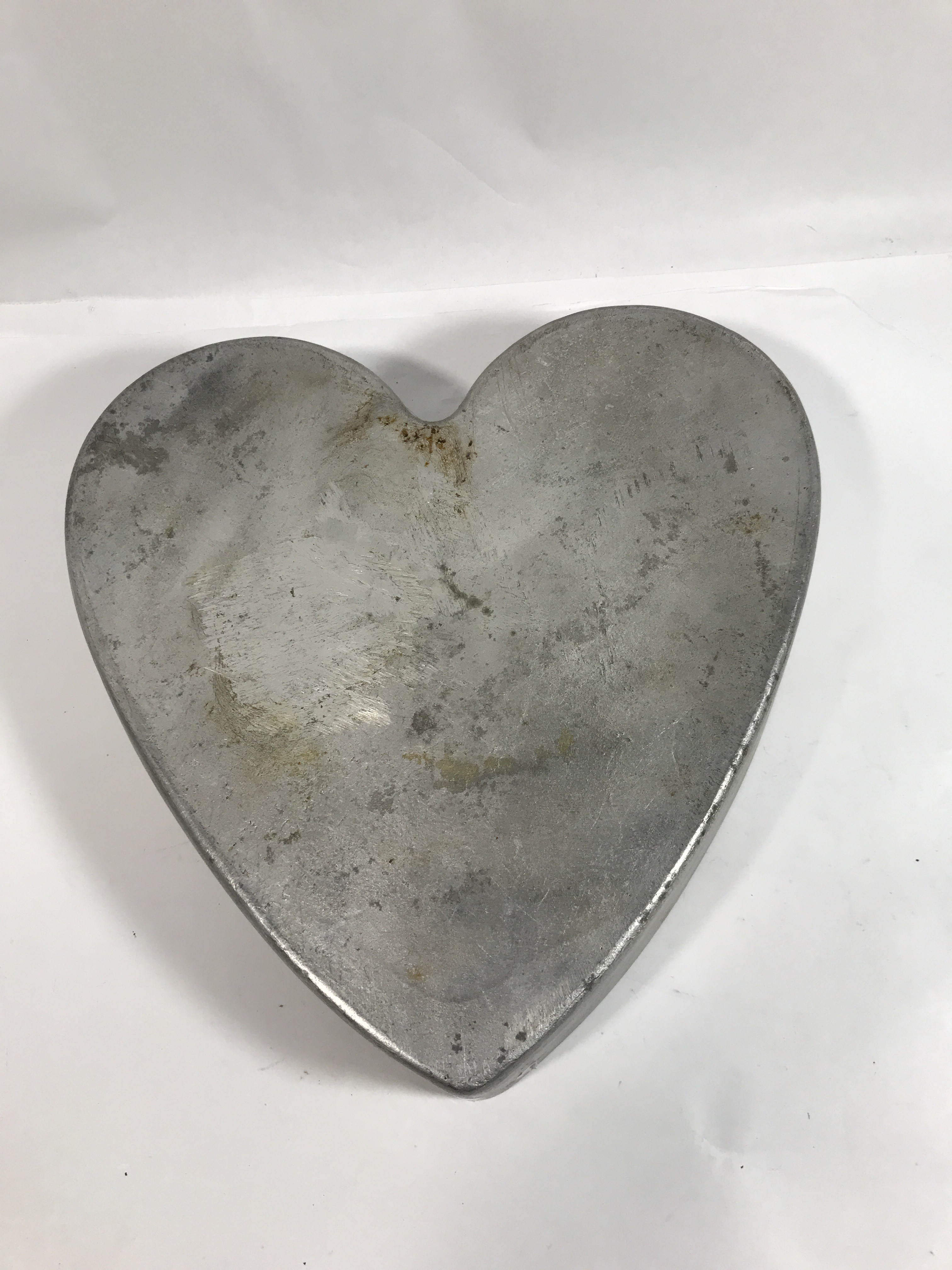 Vintage Cast Heart Cake Pan