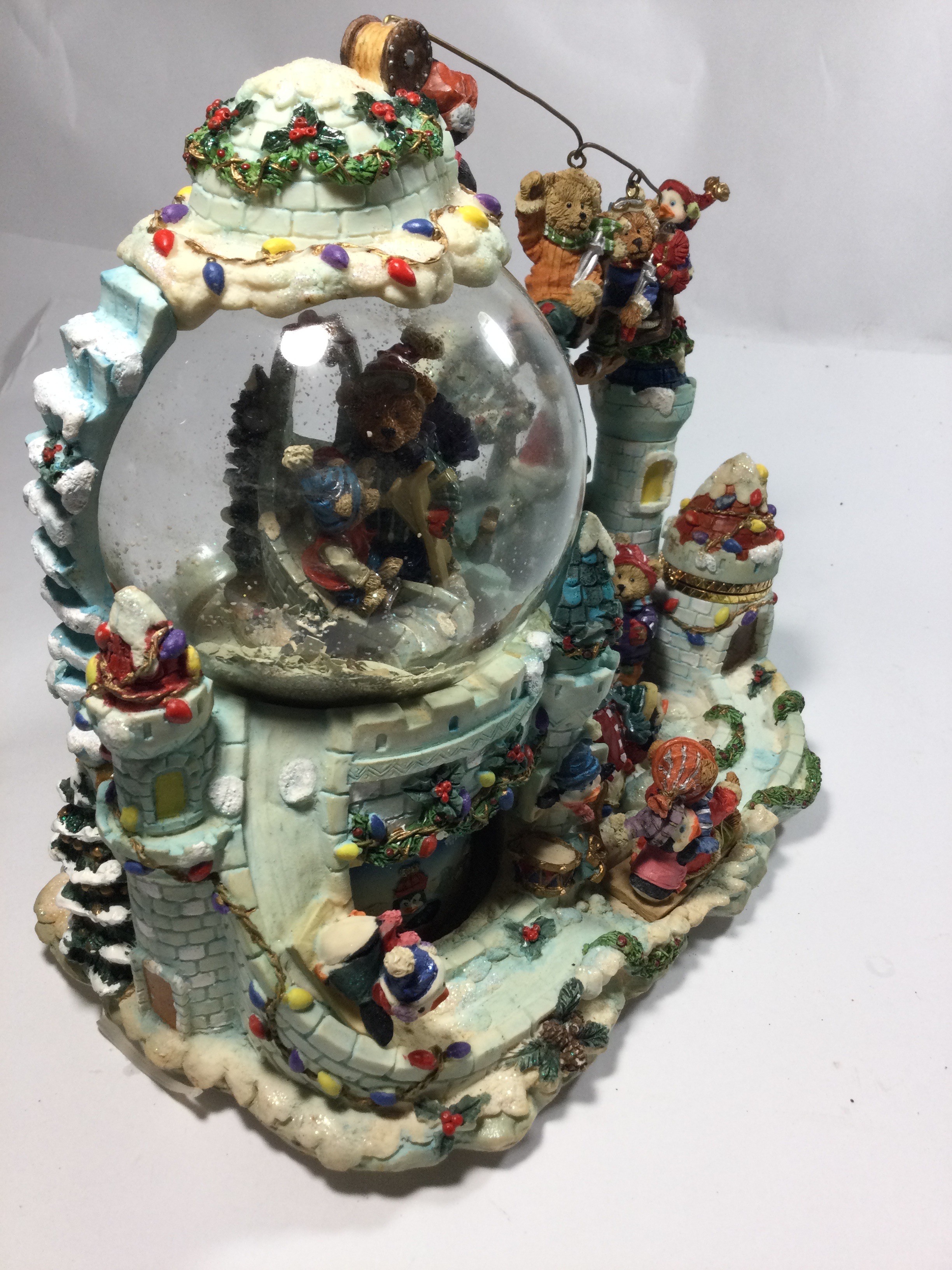Brandur Noel musical water globe trinket box from
