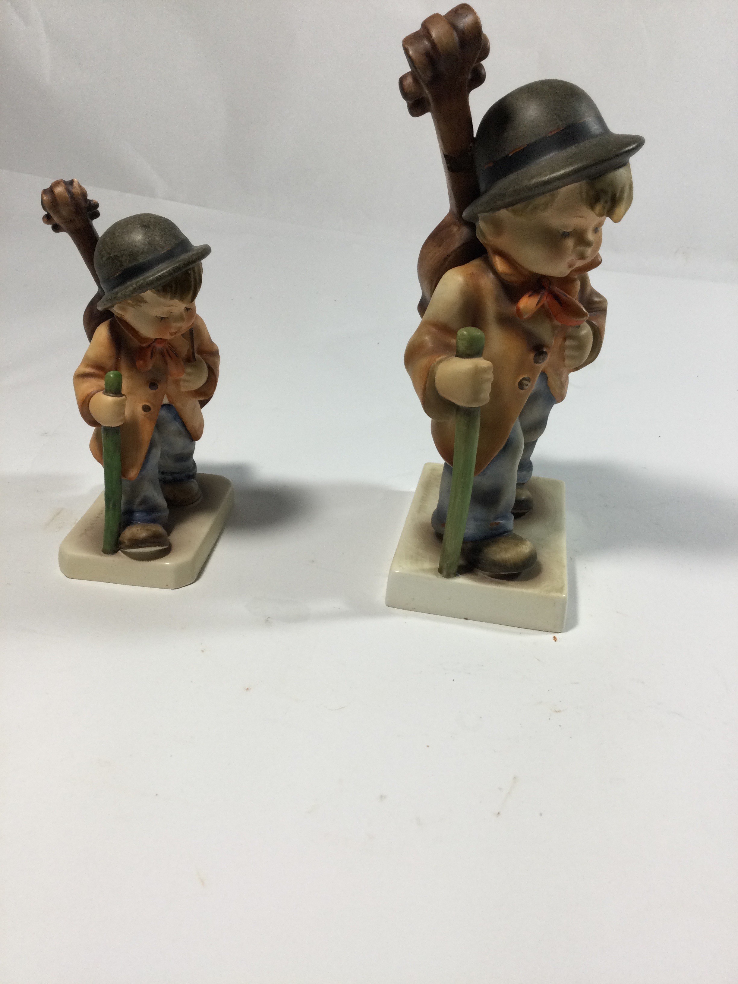 2 Hummel collectible figurines Little Cellist