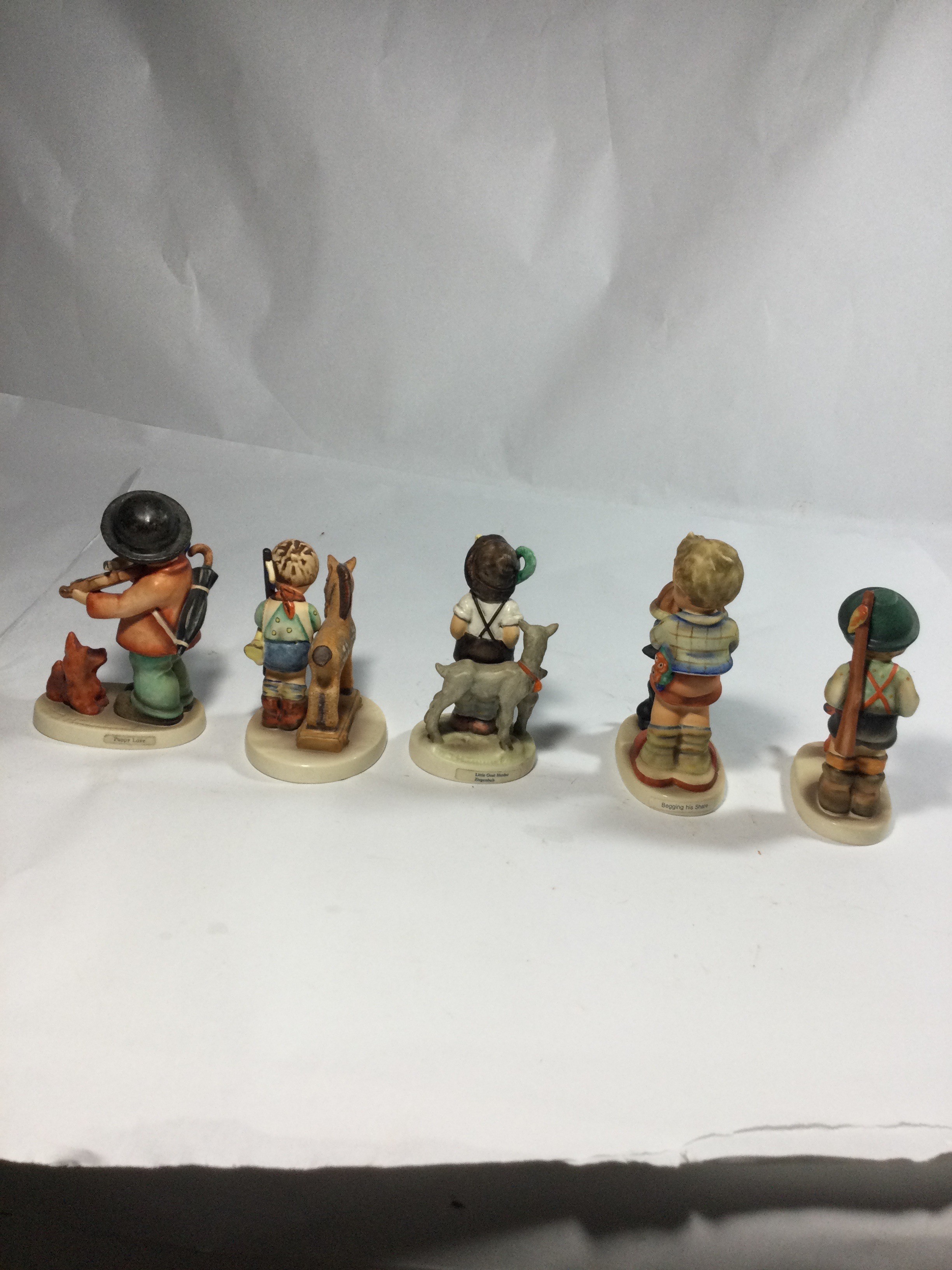 5 Hummel figurine collectibles