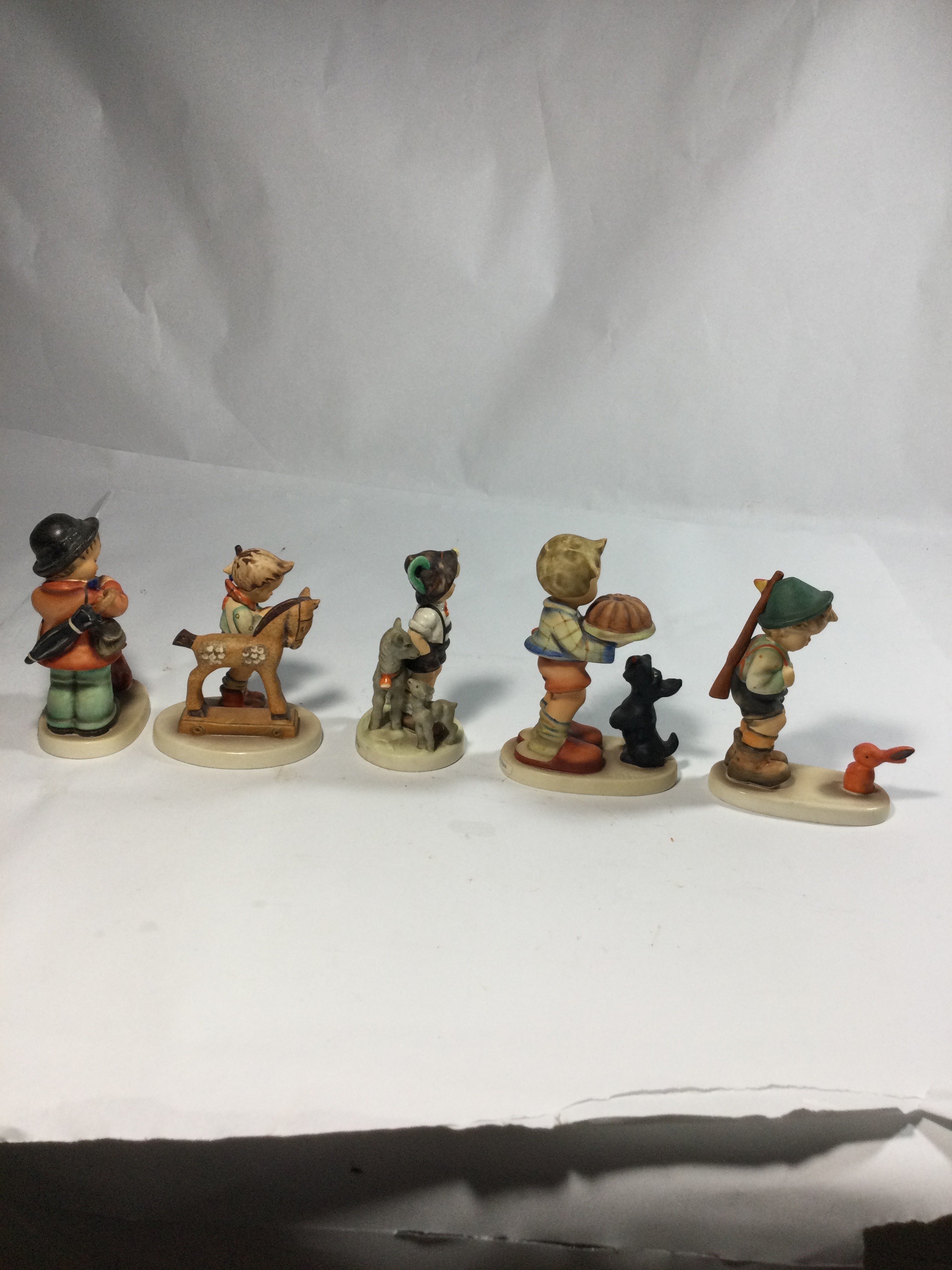 5 Hummel figurine collectibles