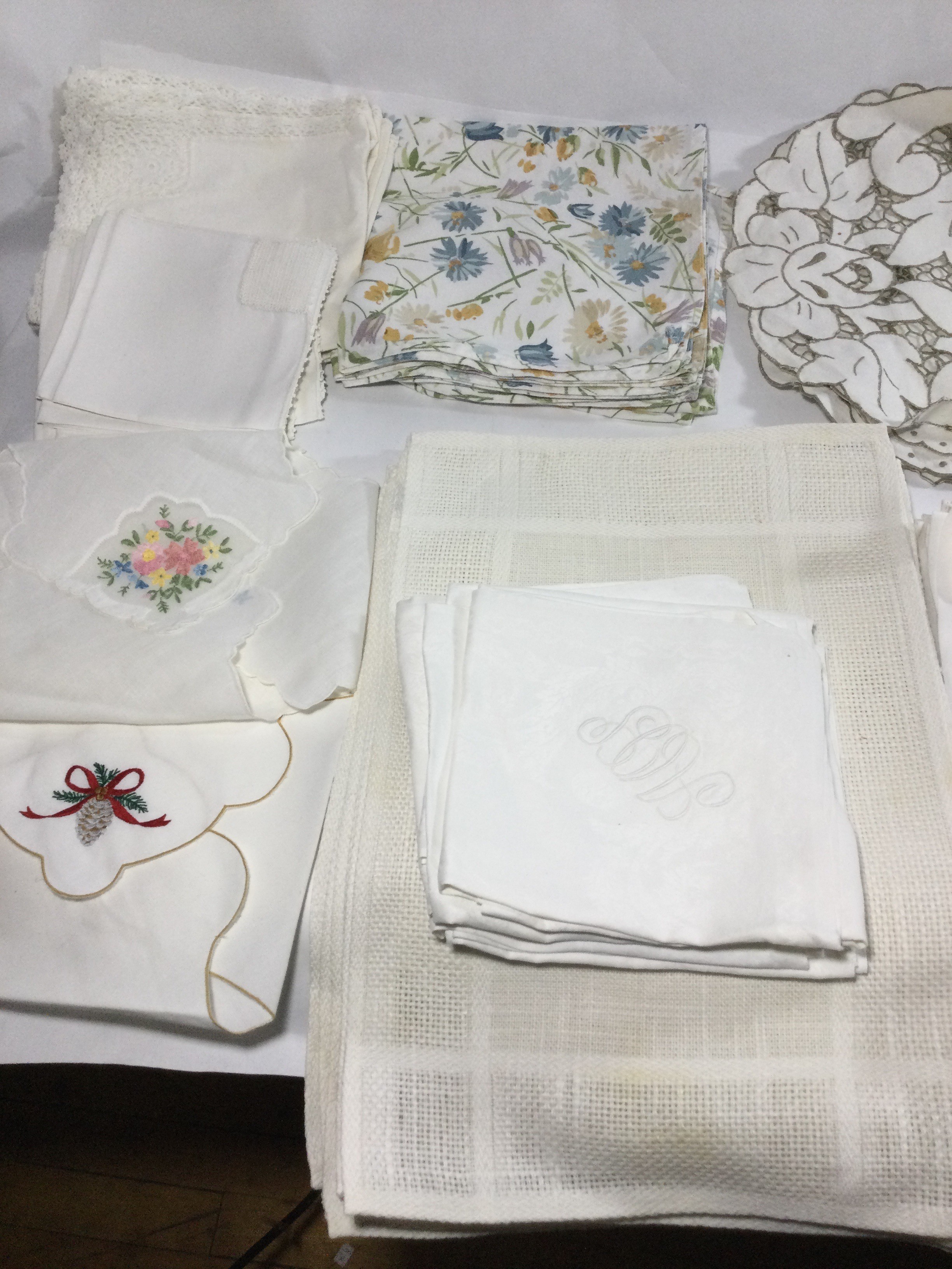 Collection of dinner placemats ,dinner linen