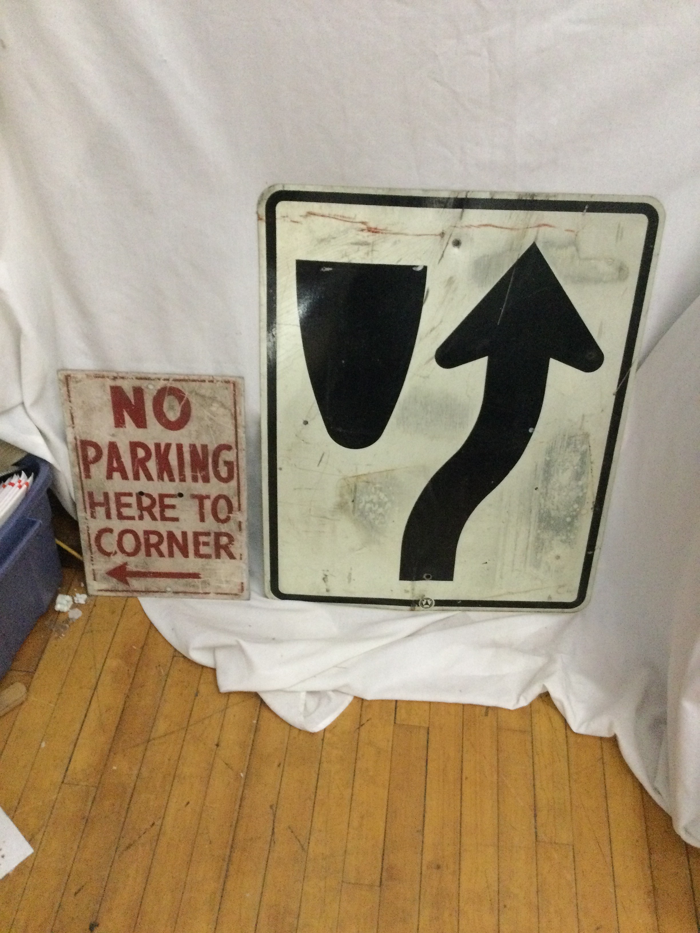 4 Street Signs