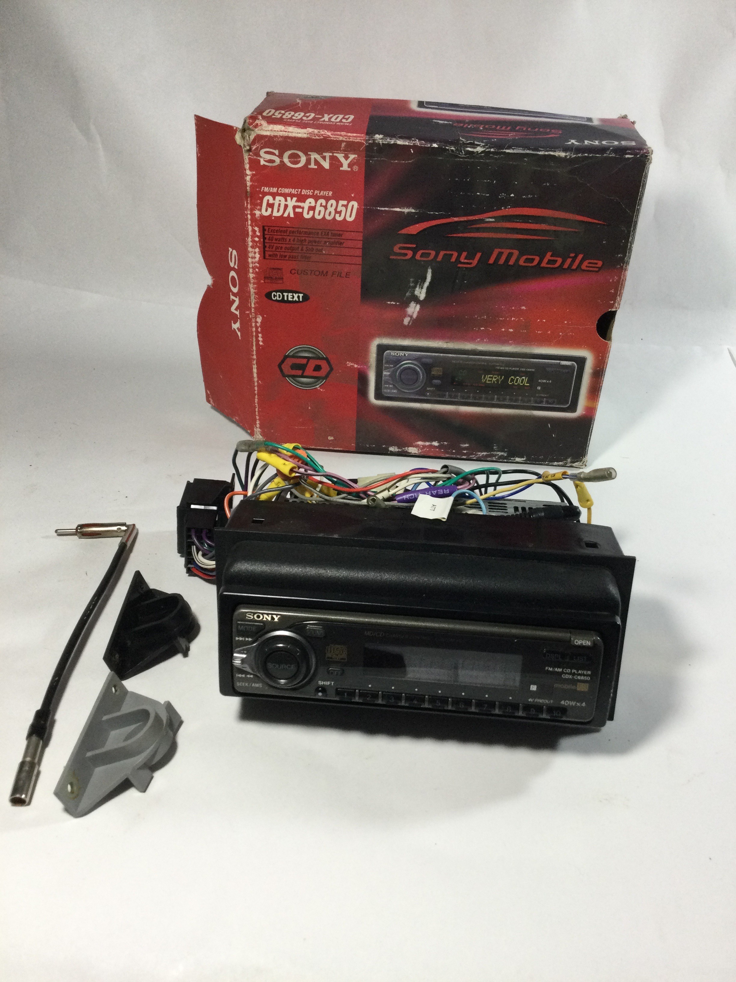 Sony AM/FM compact disc player in box