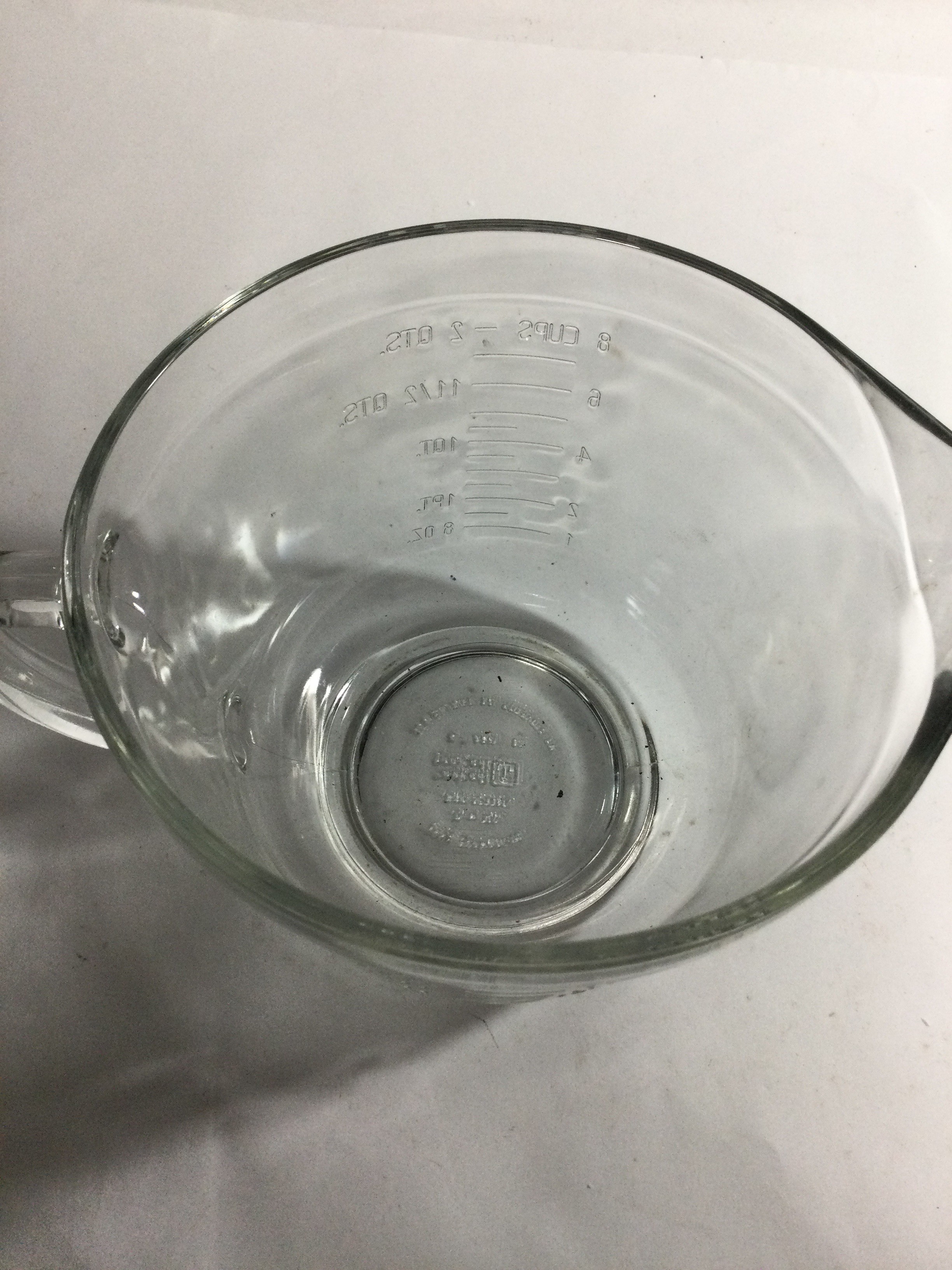 Anchor hocking batter bowl holds up to 8 cups