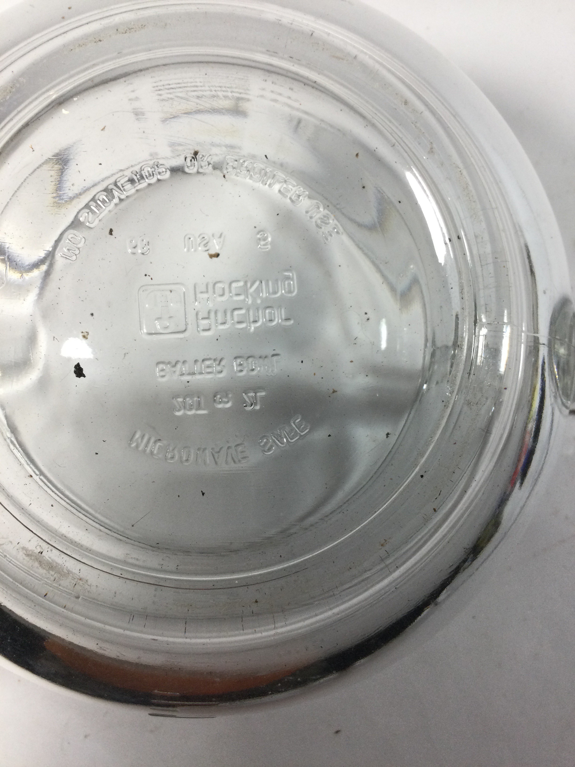 Anchor hocking batter bowl holds up to 8 cups