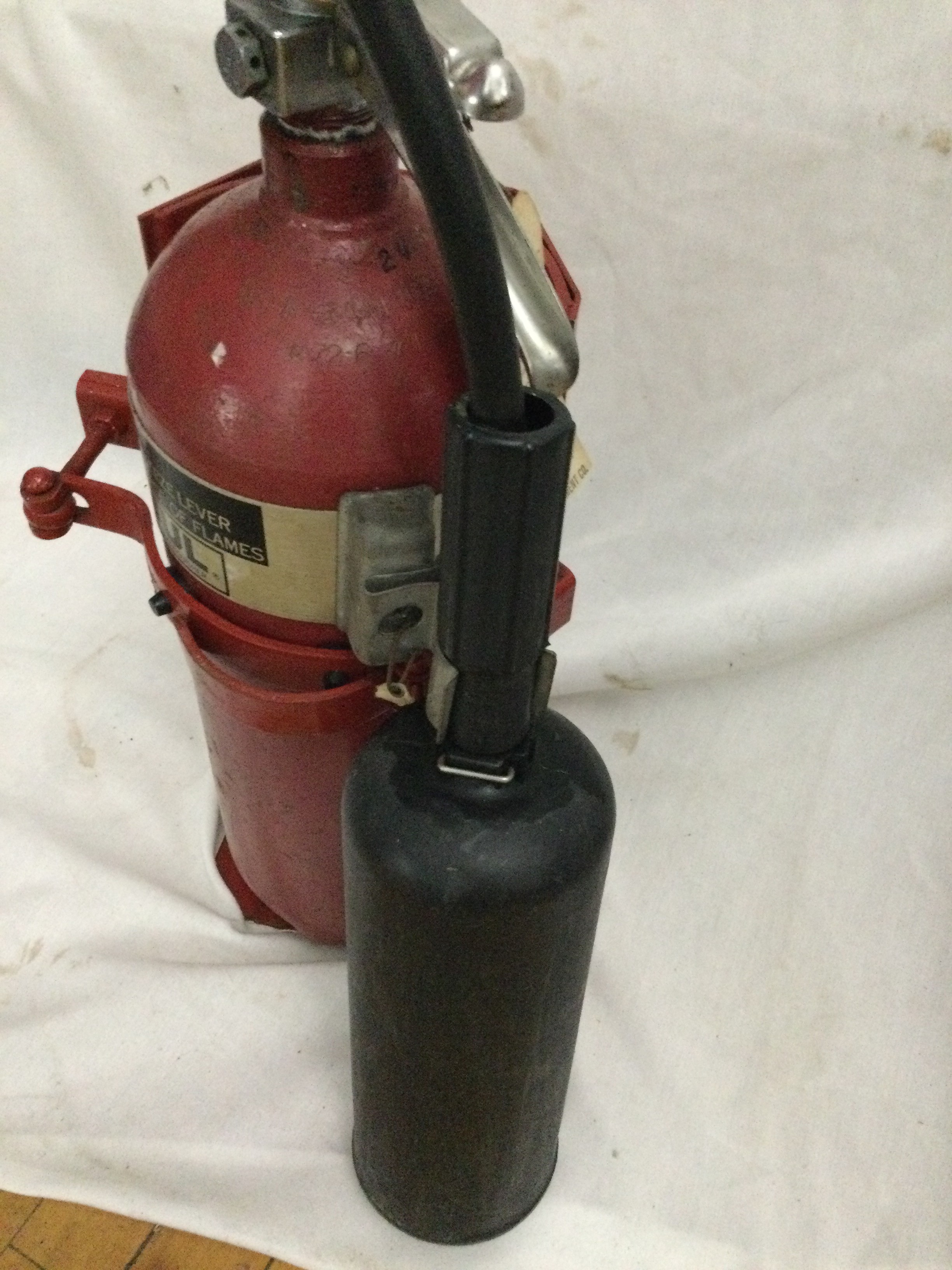 ANSUL red line dry chemical fire extinguisher