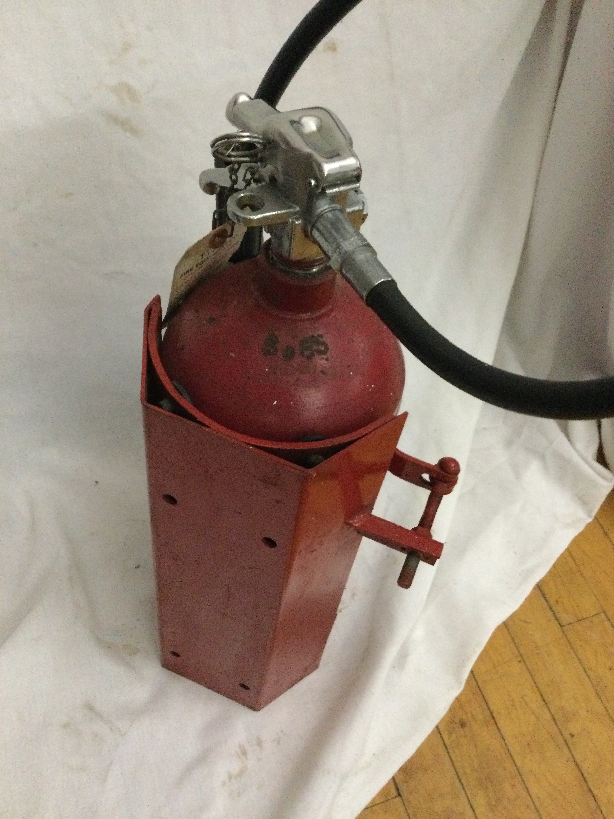 ANSUL red line dry chemical fire extinguisher