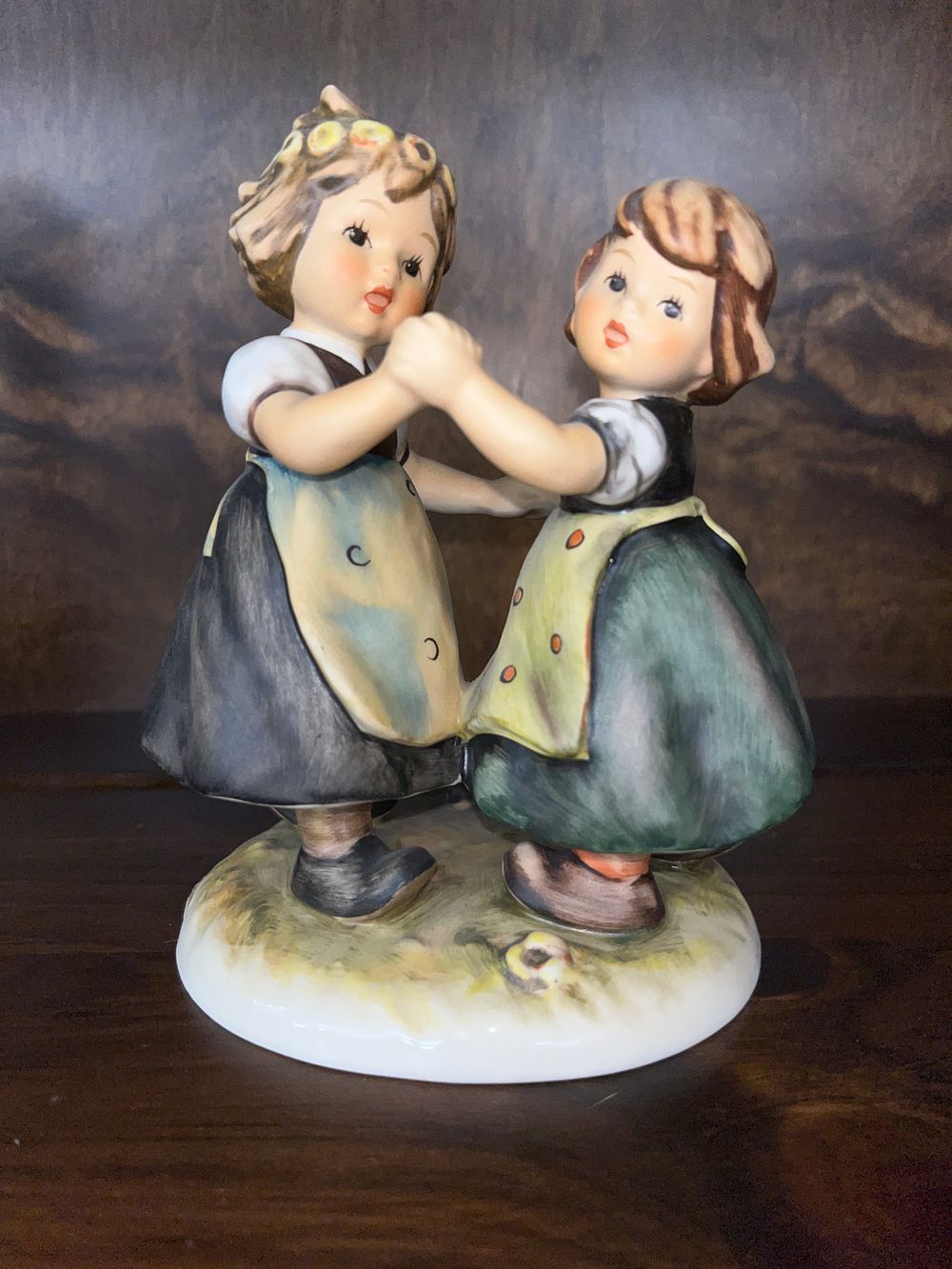 Lot 150e: Spring Dance Hummel Figurine