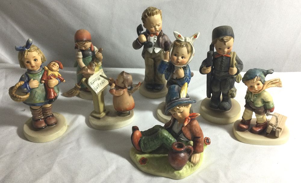 Lot 150p: Goebel Hummel Figurine Collection