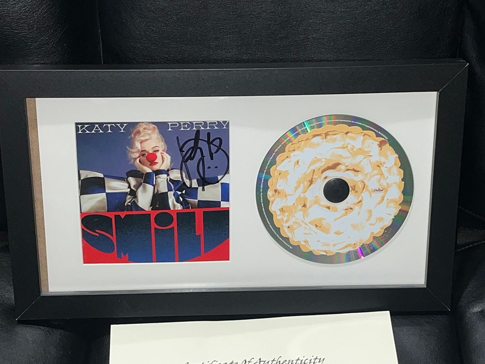 Lot 520: Katy Perry Signed Smile CD Album Framed Display wi