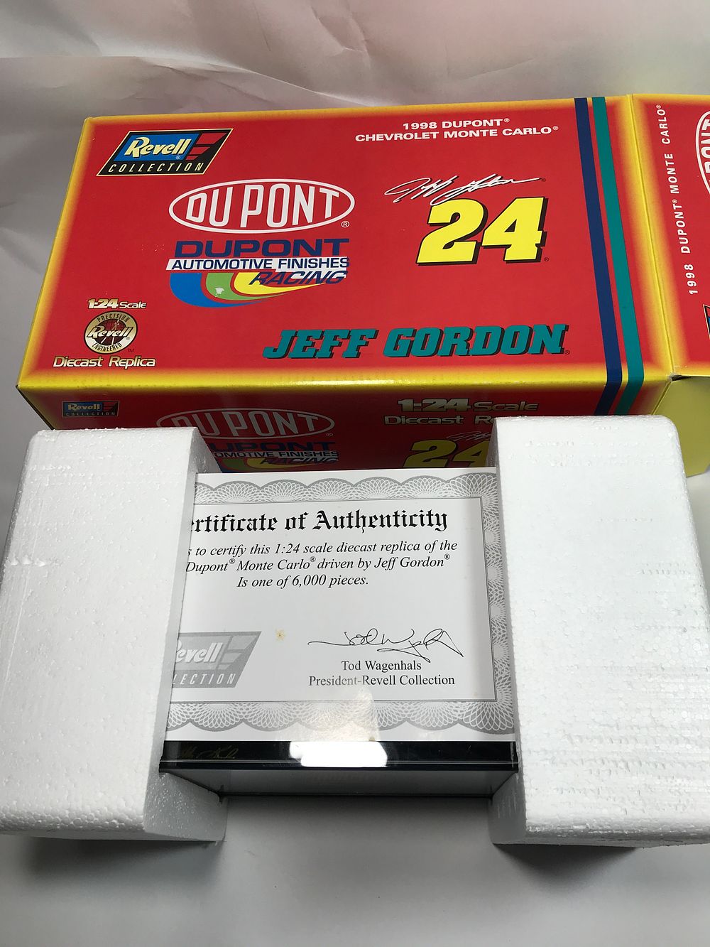 Lot 1009: Jeff Gordon #24 DuPont 1998 Monte Carlo NIB