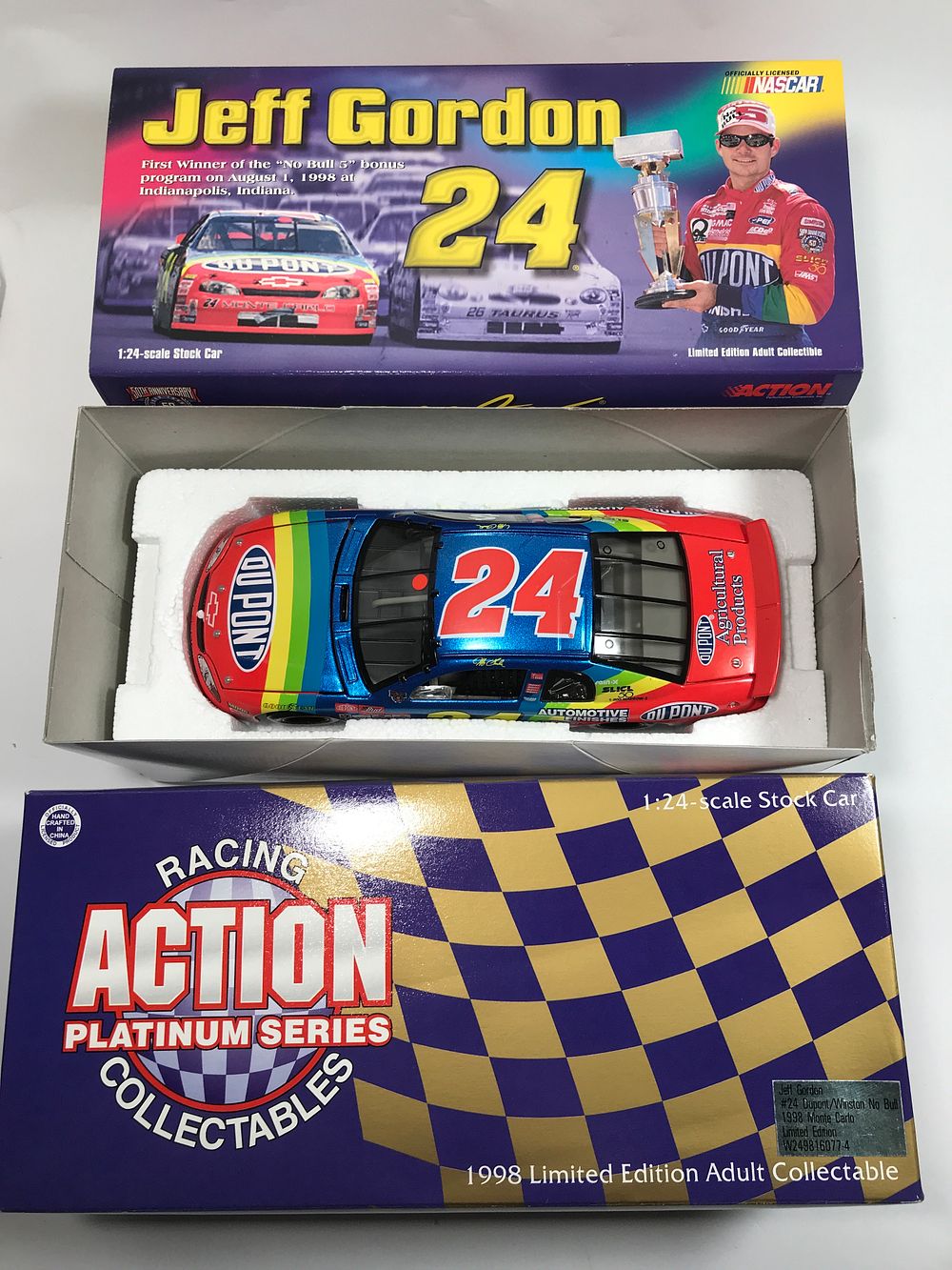 Lot 1013: Jeff Gordon #24 No Bull 5 Indianapolis Winner