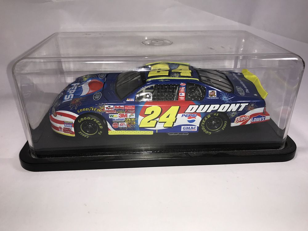 Lot 1021: Jeff Gordon #24 Pepsi / DuPont Diecast in Display