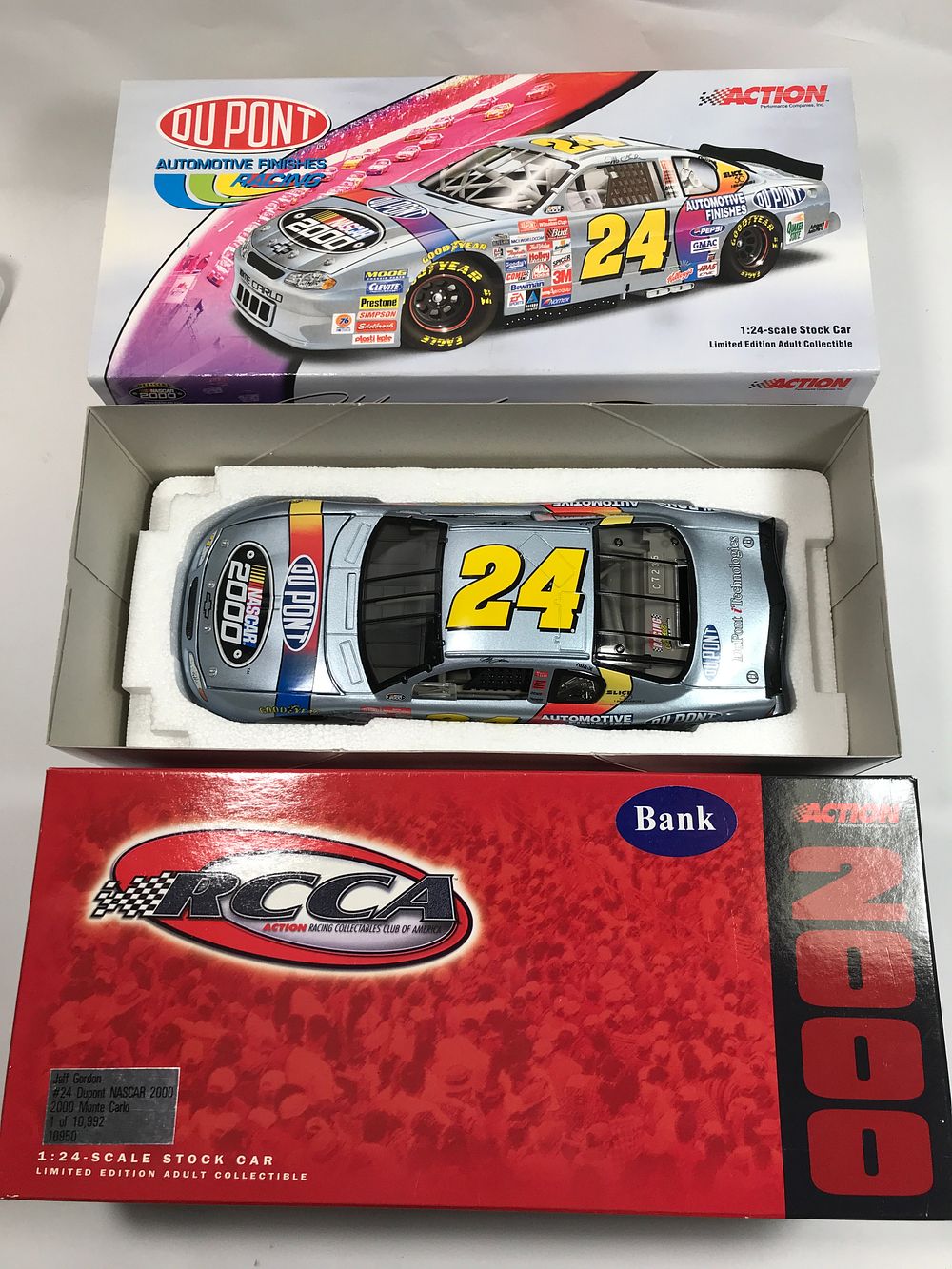 Lot 1023: Jeff Gordon #24 NASCAR 2000 RCCA Diecast