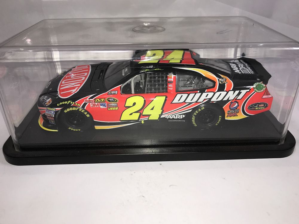 Lot 1026: Jeff Gordon #24 DuPont Red & Black in Display