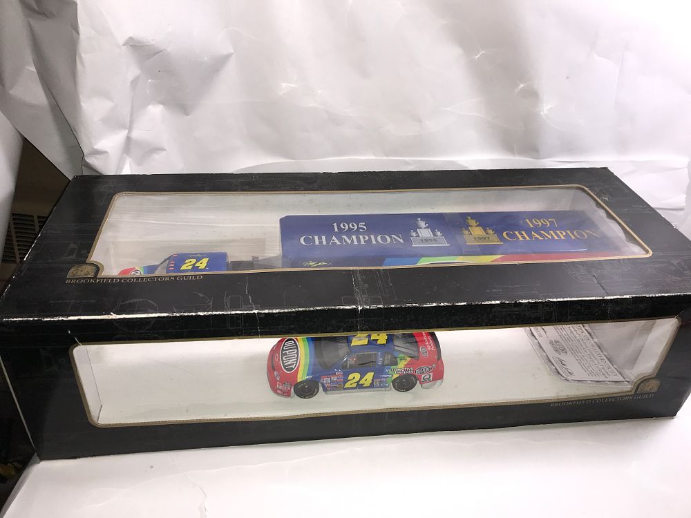 Lot 1041: Brookfield Jeff Gordon 1995 & 1997 Champion