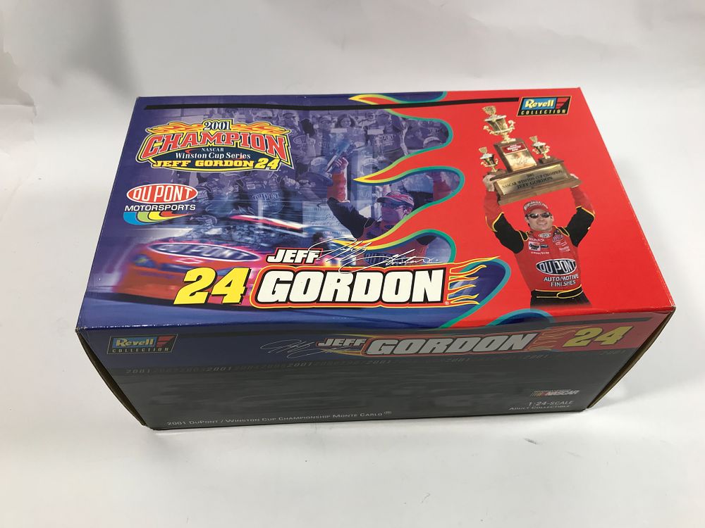Lot 1067: Jeff Gordon #24 DuPont 2001 Champion Diecast