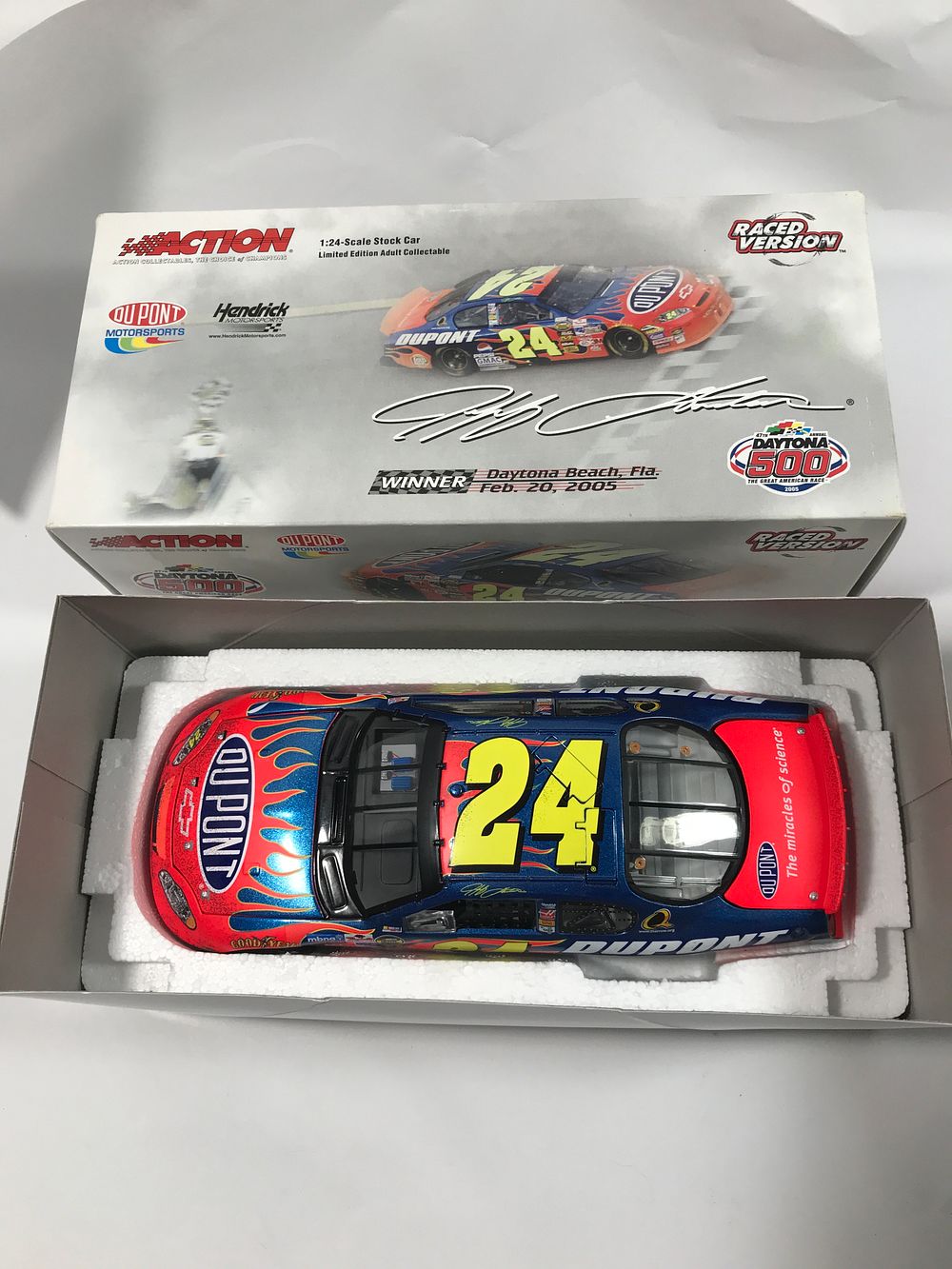 Lot 1097: Jeff Gordon Raced Win Daytona 500 Diecast