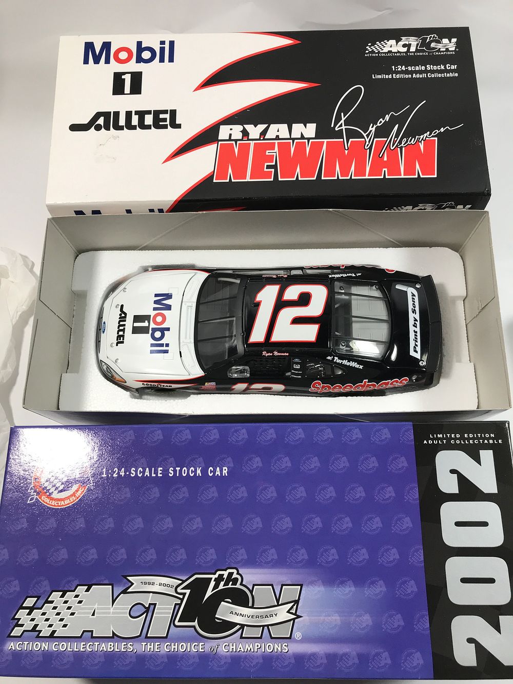 Lot 606: Ryan Newman #12 ALLTEL Mobil 1 Speedpass