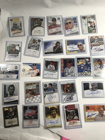 Lot 61: Press Pass Signature Cards Collection 26 total