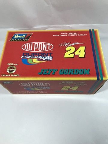 Lot 1147: Jeff Gordon #24 DuPont 1998 Chevy Monte Carlo