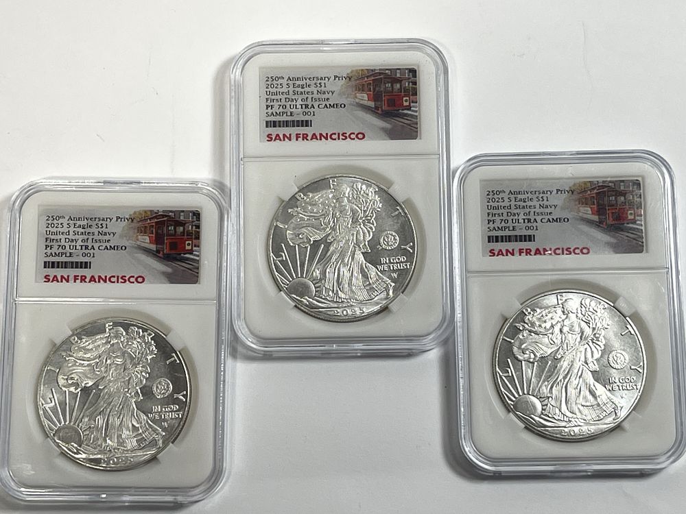 Lot 17: Silver Eagle 250 Privy Navy MS 70 (3)