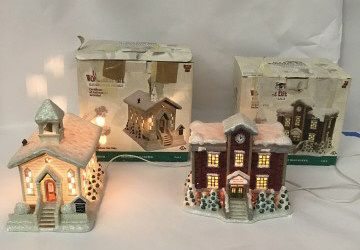 Lot 59: It’s A Wonderful Life Illuminated Village (2)
