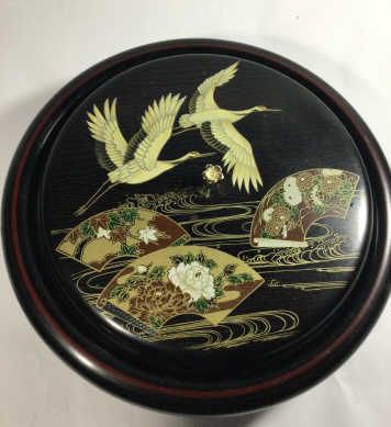 Lot 83: Vintage Japanese Lacquerware Rotating Serving Tray