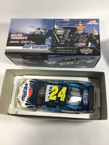 Lot 489: Jeff Gordon 2007 Pepsi Fan Design Talladega
