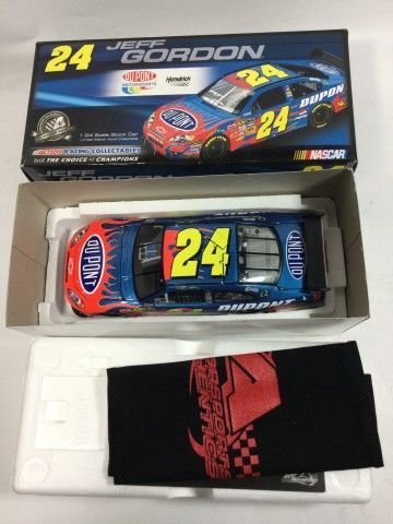Lot 495: Jeff Gordon #24 DuPont Fire & Flames 2008