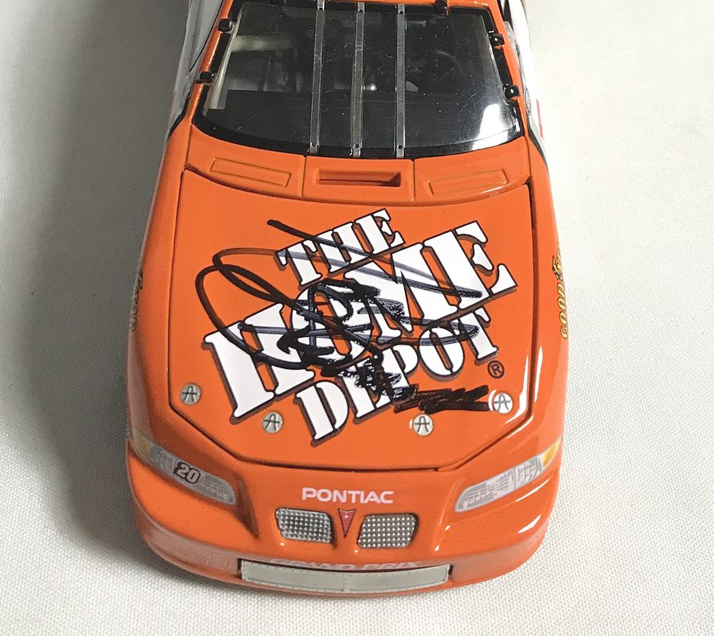 Lot 504: Autographed Tony Stewart 2000 Rookie of th Year