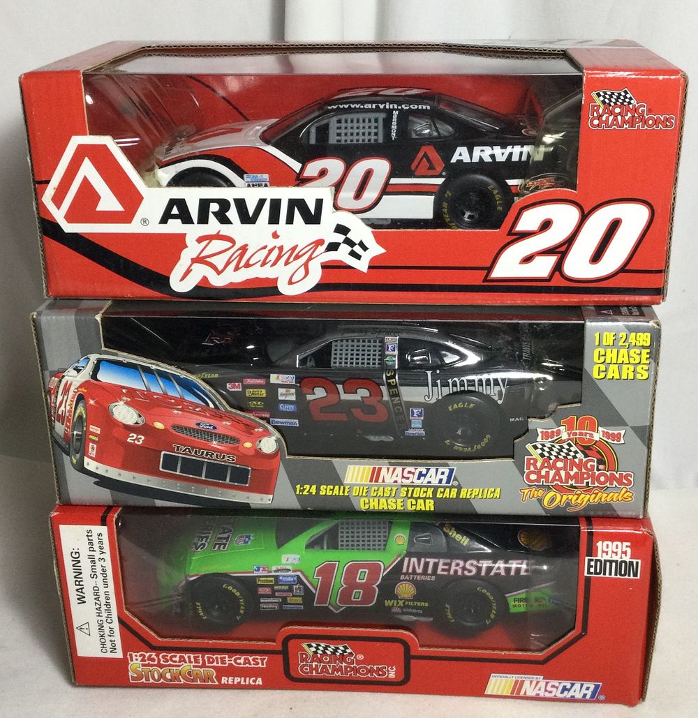 Lot 524: Racing Champions 1:24 scale Diecast replica cars