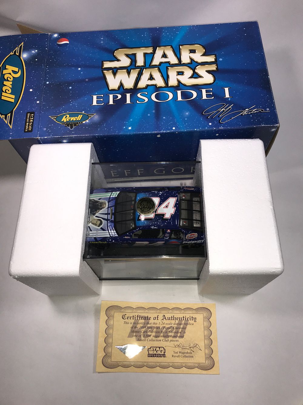 Lot 537: Jeff Gordon #24 Star Wars Episode I Pepsi