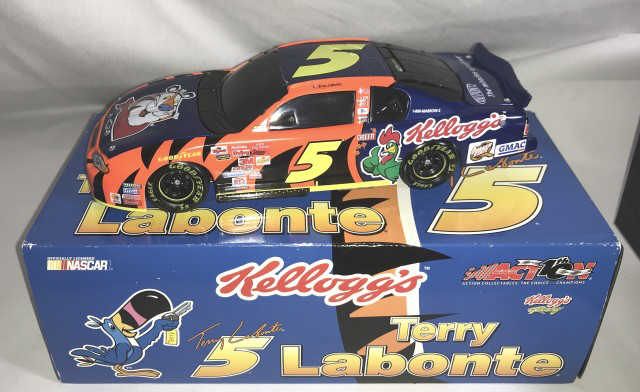 Lot 702: Terry Labonte #5 Kellog's Limted Edition 1 / 1,008