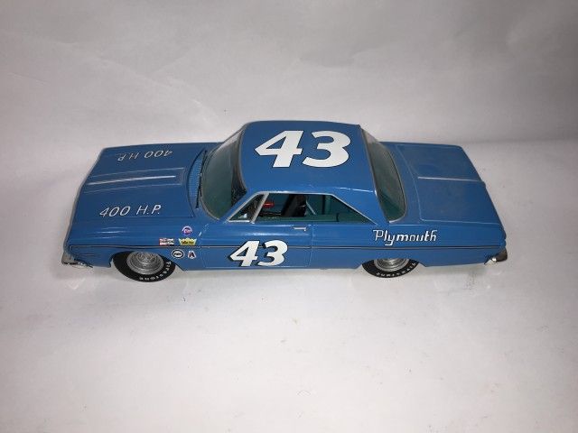Lot 708: Richard Petty #43 Plymouth Belvedere 1964