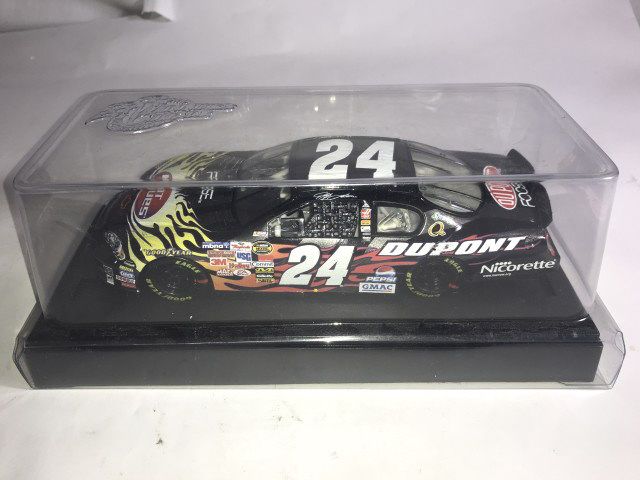 Lot 721: Jeff Gordon #24 Hot Hues Winners Circle in package