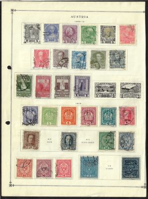לוט בולי אוסטריה, שנים 1967 עד 1890, בסך הכל 16 בולים חתומים. בנוסף, בולים משנים 1900 עד 1904 