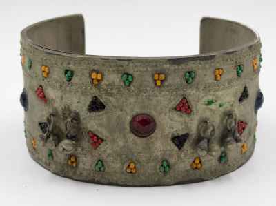 צמיד רגל בדואי, משובץ אבנים וחרוזים, עבודת יד מרהיבה