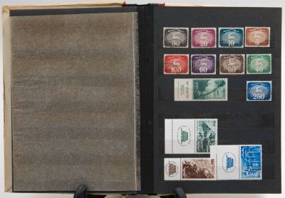 אלבום בולי ישראל, 1948 ועד אמצע שנות החמישים, חתומים ולא חתומים, עם ובלי שובלים. בין היתר: 250 