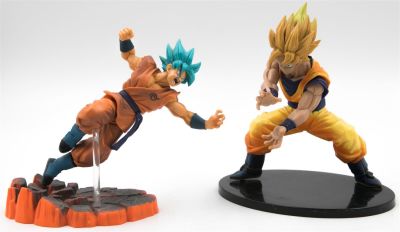 דרגון בול - לוט 2 בובות דרגון בול