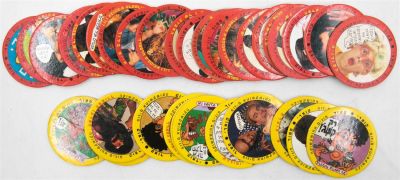 קומדי סטור - לוט פוגים של הקומדי סטור: 22 אדומים, 12 צהובים